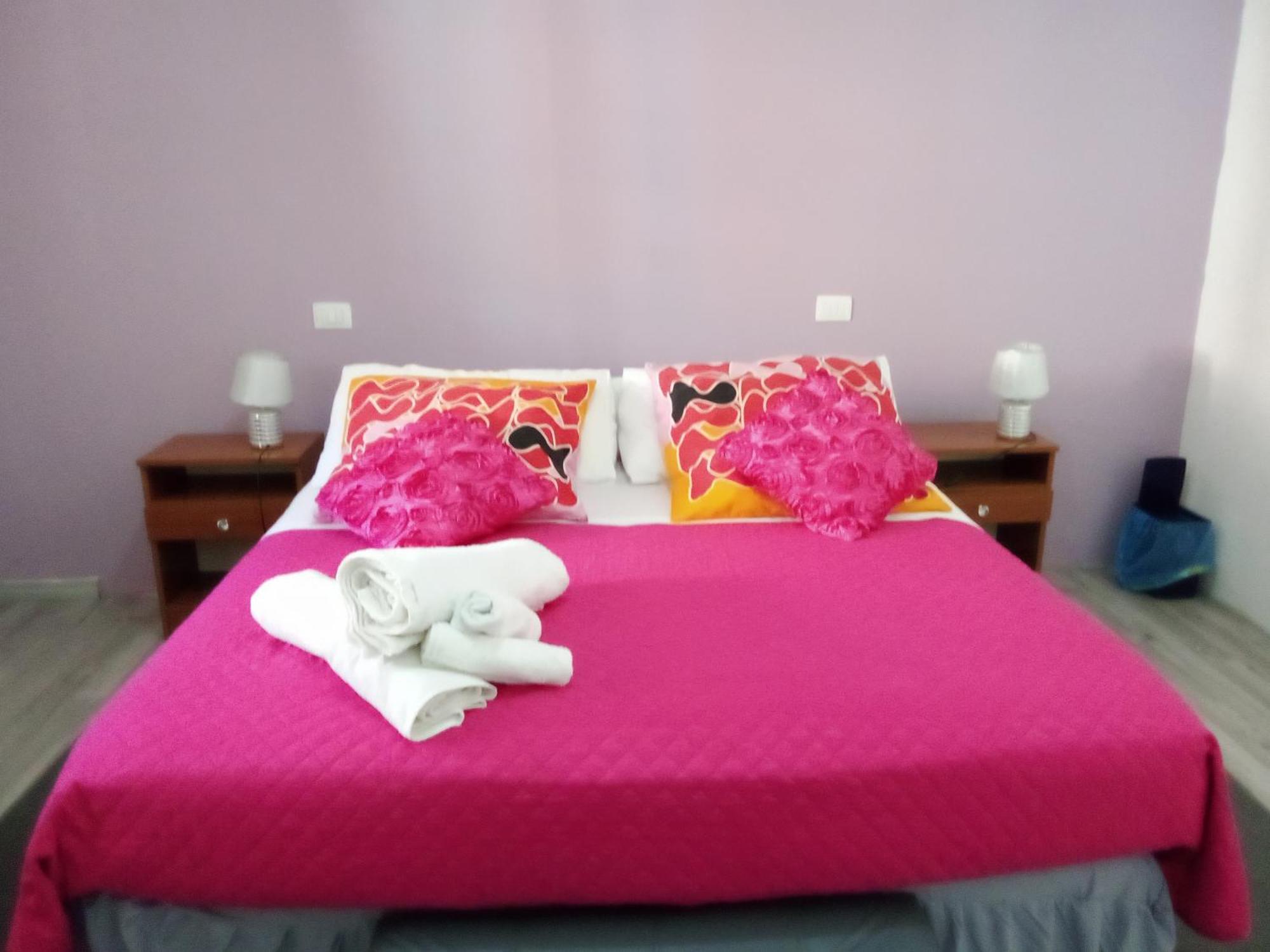 Homestay Double Room, Shared Bathroom *