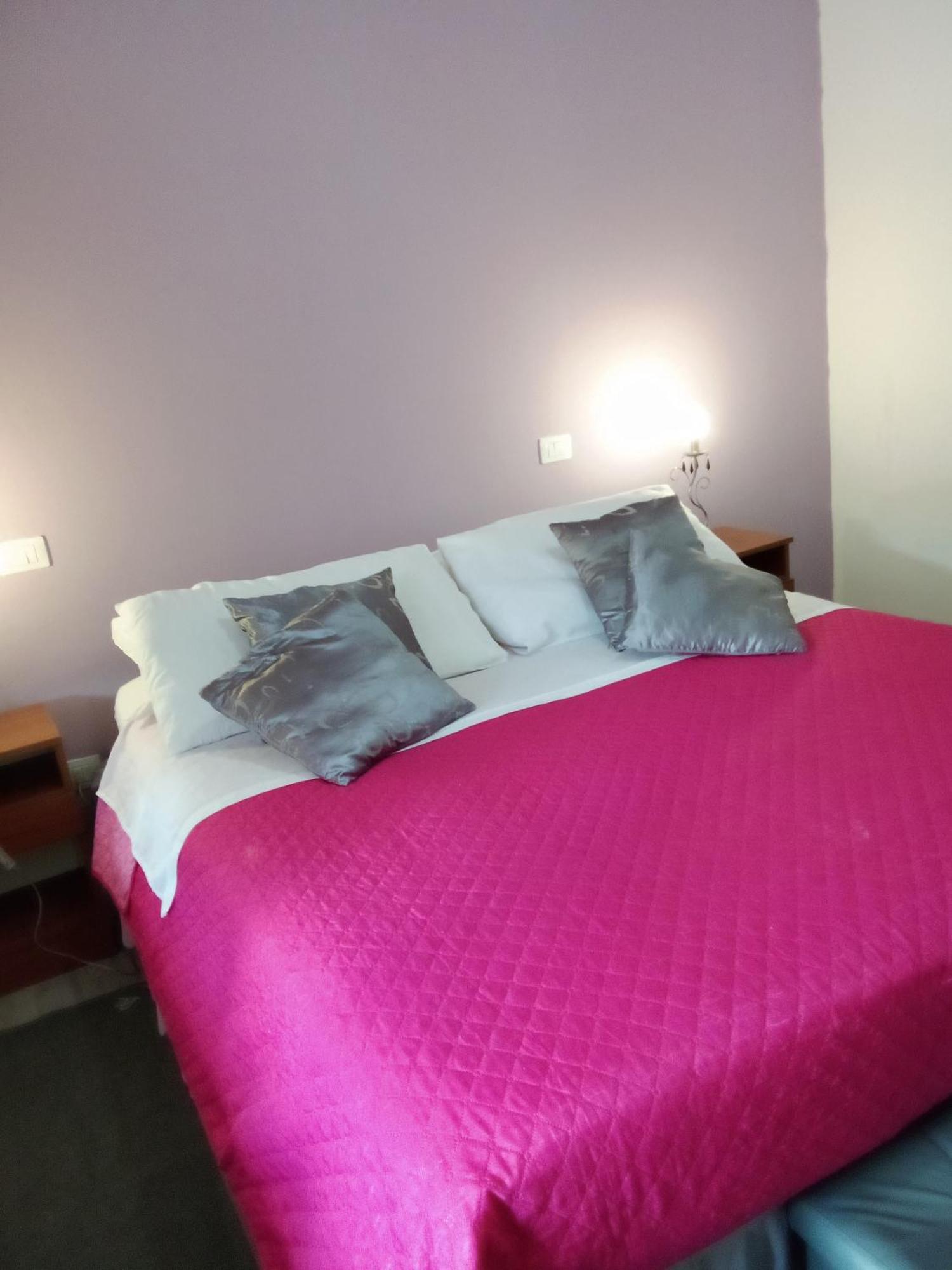 Double Room, Shared Bathroom *